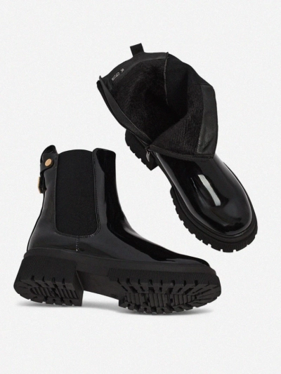 Lakirani ženski gležnarji iz eko usnja Calebi