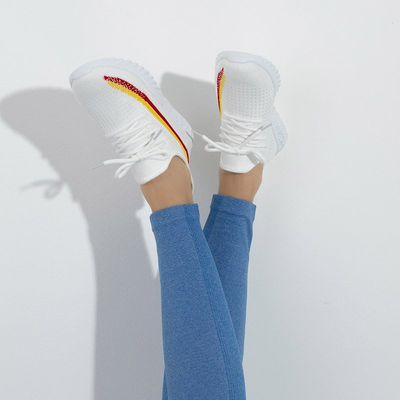 Biele dámske športové topánky s farebnými pruhmi Lutia - Obuv