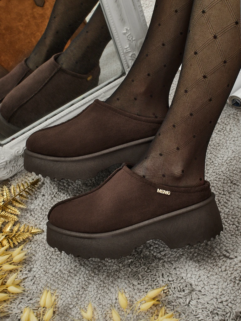 Kratki ženski škornji a'la za sneg s krznom Noelina