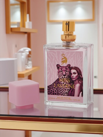 Inspirirana ženska parfumska voda Miss Laverne