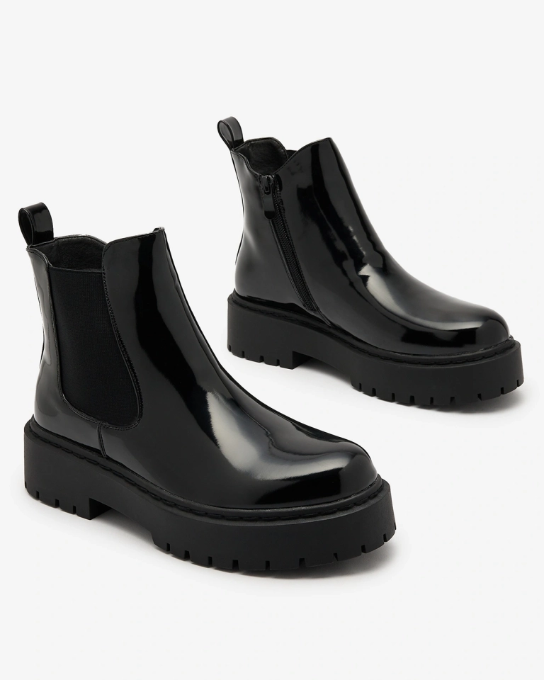 Royalfashion Čierne lakované dámske čižmy bez podpätku Glossy Chic