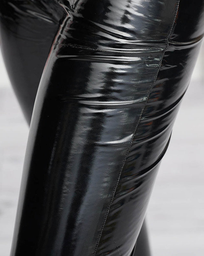 Čierne dámske vinylové legíny - Oblečenie