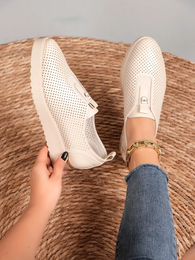 Royalfashion Dámske perforované slip-on topánky Goffies