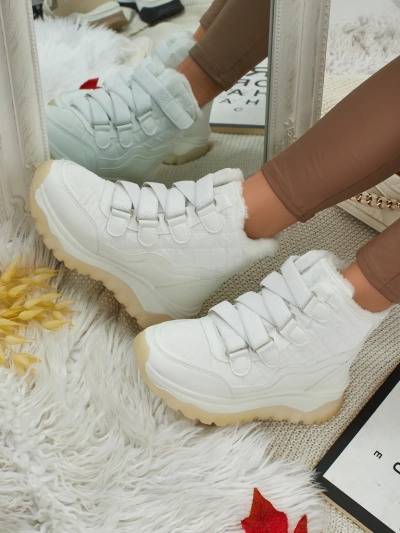 Ženski škornji a'la za sneg Auralen