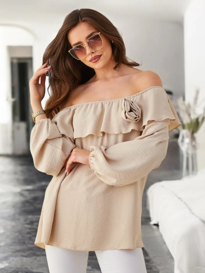 Royalfashion Dámska blúzka a la španielsky s volánmi a kvetom