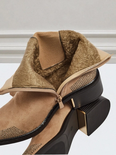 Ženski gležnarji iz eko semiša, okrašeni s cirkoni TangleMist