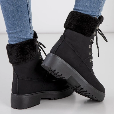 OUTLET Čierne dámske zateplené topánky - Topánky