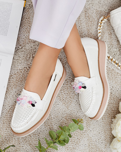 Royalfashion Mokasíny s farebnými kamienkami Restea