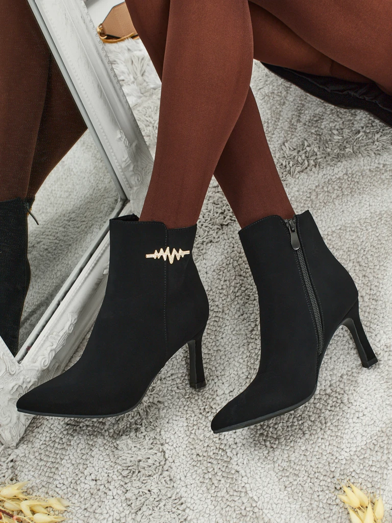 Ženski gležnarji s peto Meloria