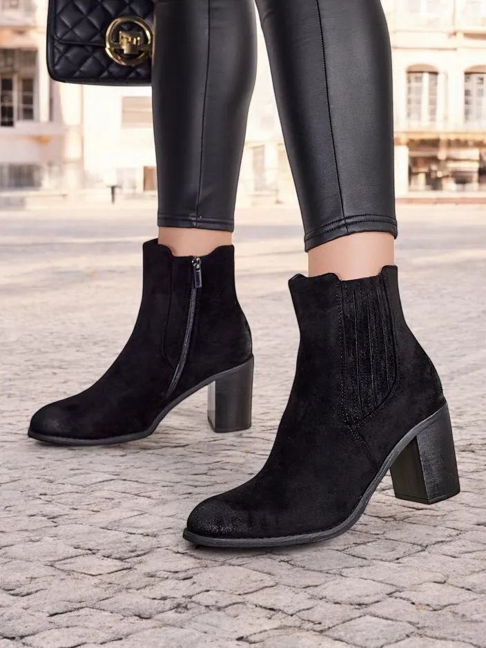 Royalfashion Dámske členkové topánky z ekologického semišu na blokovom podpätku Cesios