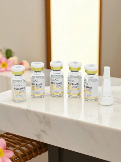 Sadoer Sada lyofilizovaného nikotínamidu a prášku vitamínu C