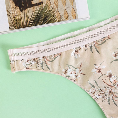 Dámske vzorované tangá 3 / balenie - spodná bielizeň