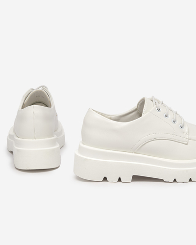 Biele dámske poltopánky z ekokože so šnurovaním Gerin - Obuv