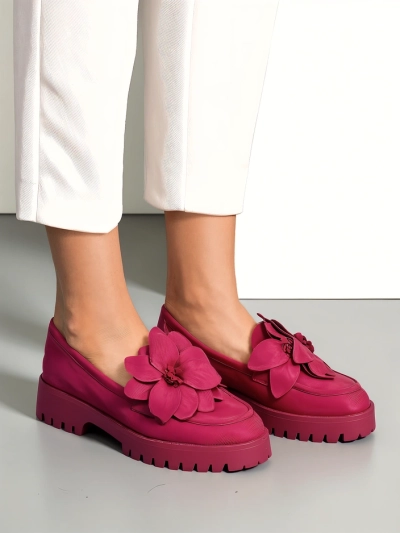 Royalfashion Eco semišové dámske loafers s kvetom Floverse