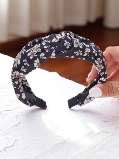 Royalfashion Čelenka so zapletaným kvetinovým vzorom Florinda