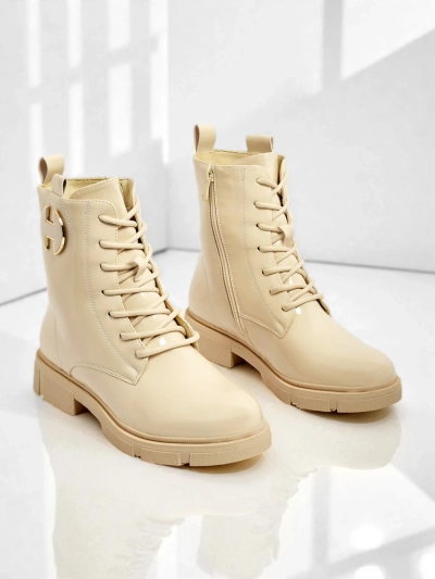 Lakirani ženski gležnarji s vezalkami Kalen