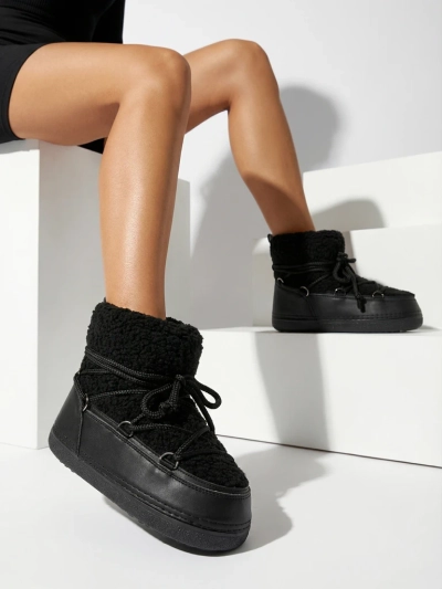 Ženski škornji za sneg s kožuhom Uvella