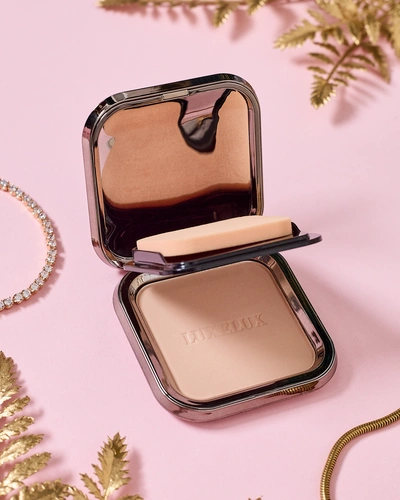 Luxelux dlhotrvajúci lisovaný púder 02