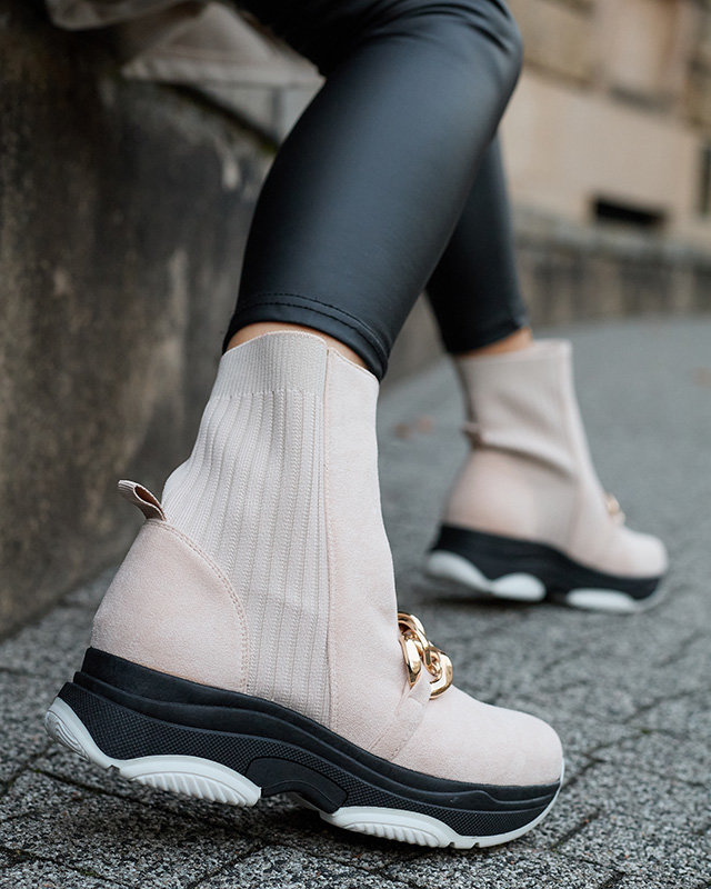 Dámske béžové zateplené čižmy z eko-semišu Cuzitta- Obuv