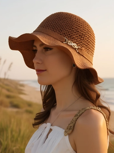 Royalfashion Dámsky klobúk s vlnitým okrajom Wave Breeze