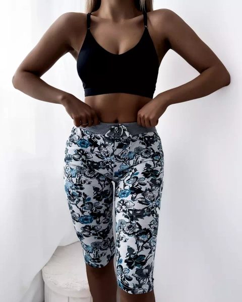 Vzorované dámske 3/4 šortky v tyrkysovo bielej farbe PLUS SIZE - Oblečenie