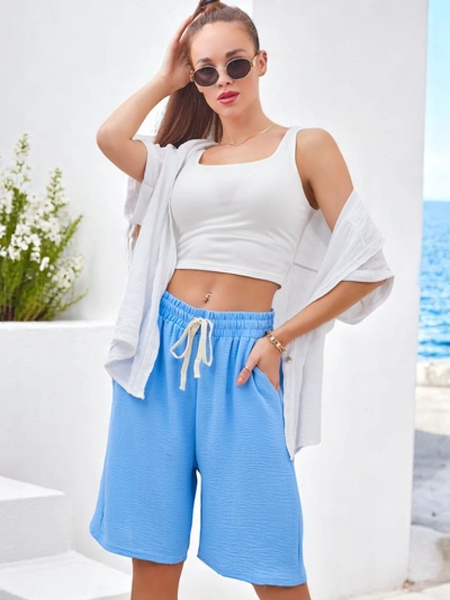 Royalfashion Krátke dámske šortky s elastickým pásom a šnúrkami až po kolená