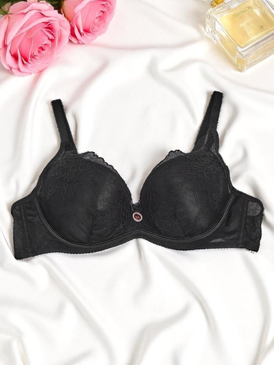Royalfashion Dámska push-up podprsenka s čipkou Romance Push-Up