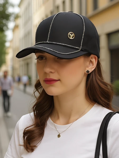 Royalfashion šiltovka s kamienkami Sparkle Cap