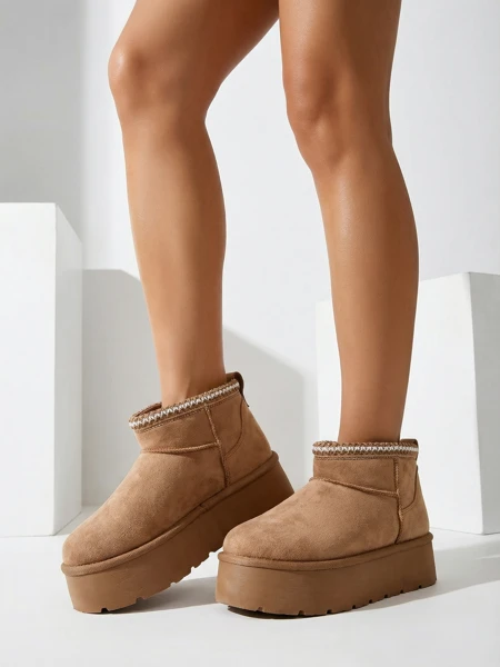 Royalfashion Dámske krátke topánky a'la snow boots Xoalla