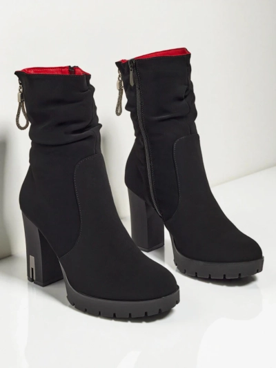 Ženski gležnarji iz eko usnja, mat, s peto Nivarelle