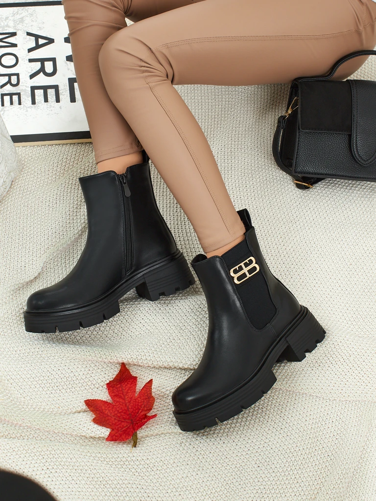 Ženski gležnarji iz eko usnja Fravine