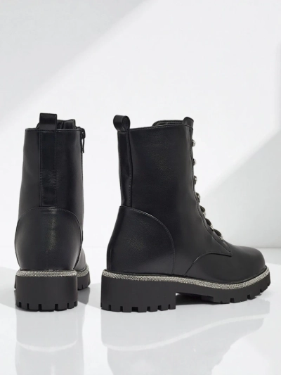 Ženski gležnarji Lunara iz eko usnja z vezalkami