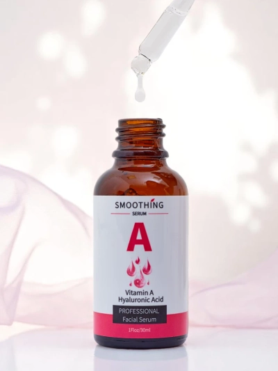Vyhladzujúce sérum s vitamínom A a kyselinou hyalurónovou