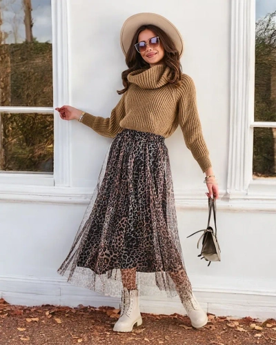 Royalfashion Vzorovaná dámska midi sukňa s tylom