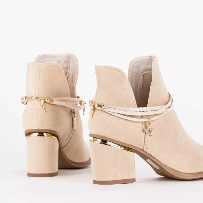 OUTLET Béžové čižmy pre ženy na Sheea stĺpiku - Obuv