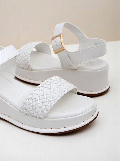 Royalfashion Dámske sandále na platforme s pleteným remienkom Fiolle