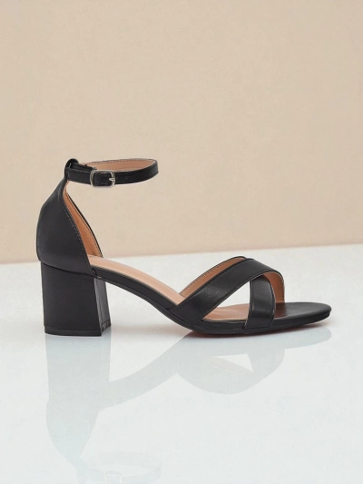 Royalfashion Dámske sandále na blokovom opätku Eleganza Strap