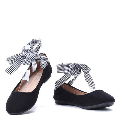 Czarne balerinki z ozdobną wstążką Mannia - Obuwie