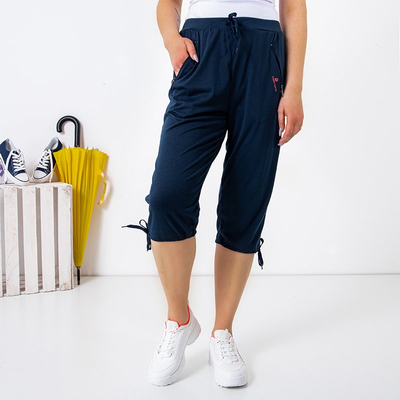 Tmavomodré dámske krátke nohavice s vreckami PLUS SIZE - Oblečenie