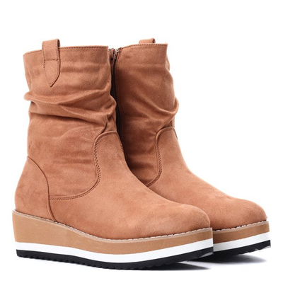 Jasnobrązowe botki na grubej podeszwie Freya- Obuwie