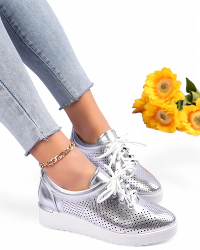 Royalfashion Dámske perforované topánky Gofielle