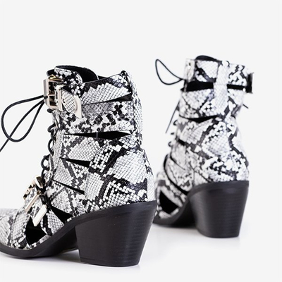 Biele a čierne dámske kovbojské topánky s prackami Ciarran - Obuv