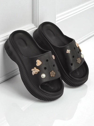 Royalfashion Dámske gumové šľapky so zdobením Slash Glam