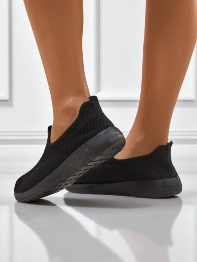 Ženski črni mokasini Tkanina Lyra Nero – udobni čevlji z nizko peto