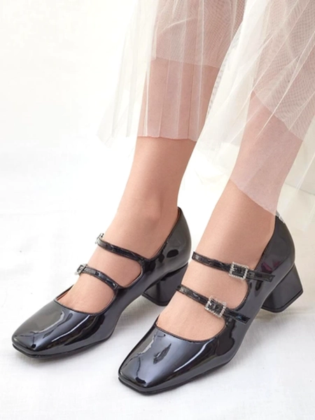 Royalfashion Lesklé dámske lodičky na opätku so šnúrkami Vible