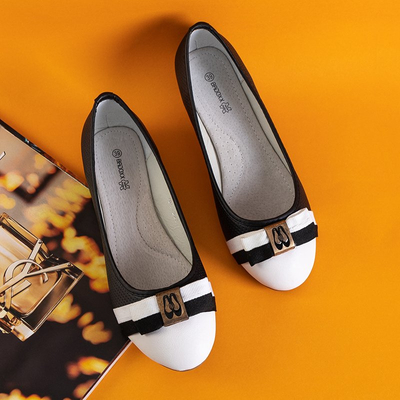 Čierne dámske prelamované baleríny s mašličkou Alemonia - Topánky