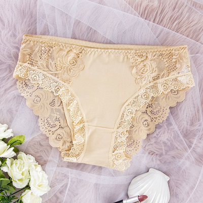 Dámske béžové nohavičky s čipkou - Spodná bielizeň