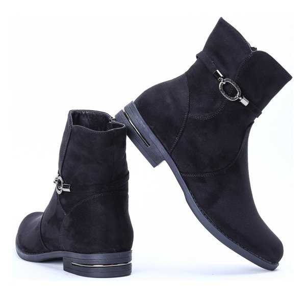 Czarne sztyblety z ozdobą Zanna- Obuwie