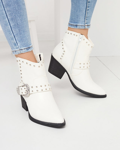 OUTLET Biele kovbojské čižmy na podpätku s kamienkami Hally- Obuv