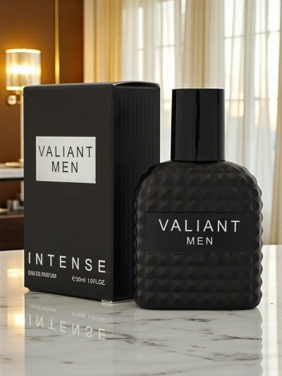 Navdihnjena moška parfumska voda Valiant Black